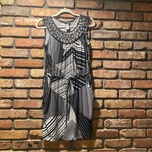 BISOU BISOU sz 6 Black & White Slinky Knit Summer Dress